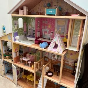 Doll house